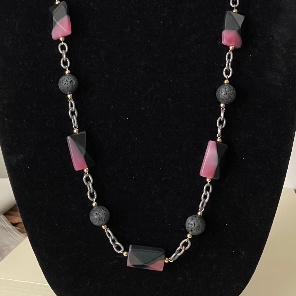 J Jill Pink Black Plastic Beads Lava Beads And Rhodonite Beads Chain Necklace 40$